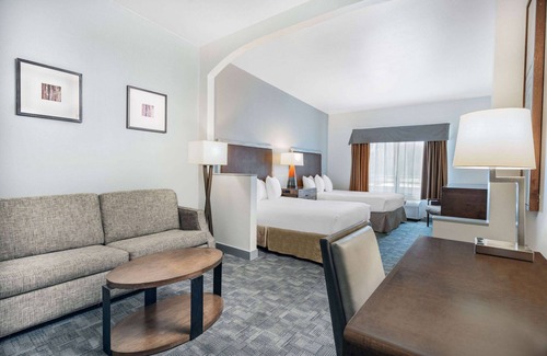 West Park Community Hotel | Ramada by Wyndham Bakersfield North