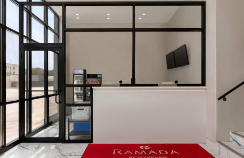 Crown Heights Hotel | Ramada by Wyndham Brooklyn Empire Blvd