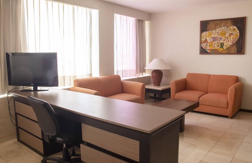 Downtown Culiacan Hotel | Ramada by Wyndham Hola Culiacan
