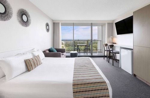 Marcoola Hotel | Ramada By Wyndham Marcoola Beach