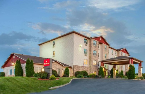 Sparta Hotel | Ramada by Wyndham Sparta At Speedway