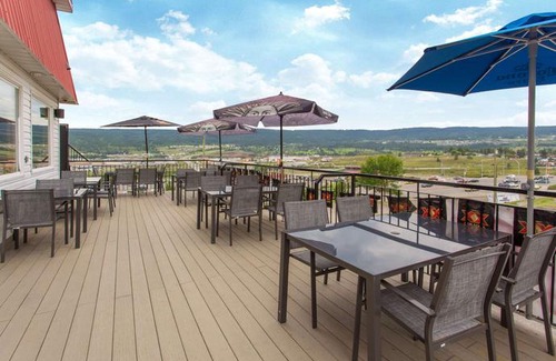 Williams Lake Hotel | Ramada by Wyndham Williams Lake