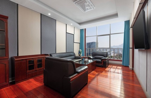 Yongding Hotel | Ramada by Wyndham Zhangjiajie Tianmen Mountain