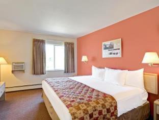 Downtown Anchorage Hotel | Ramada Downtown by Wyndham Anchorage