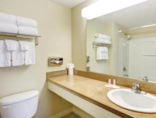 Downtown Anchorage Hotel | Ramada Downtown by Wyndham Anchorage