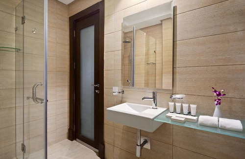 Kuwait City Hotel | Ramada Encore by Wyndham Kuwait Downtown