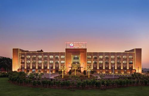 Rajpipla Hotel | Ramada Encore by Wyndham Statue of Unity