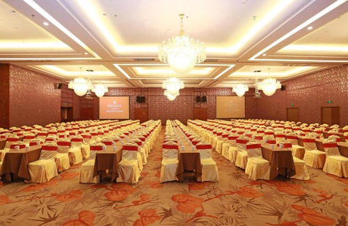 Xinluo District Hotel | Ramada Longyan