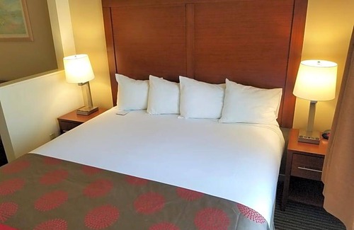 West Park Community Hotel | Ramada by Wyndham Bakersfield North