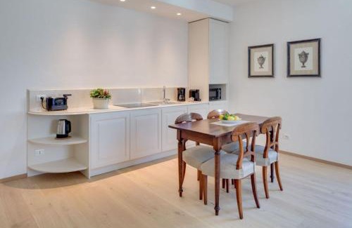Old Town Apartment | Rambaldi Apartments in Casa nr 6 with shared Terrace