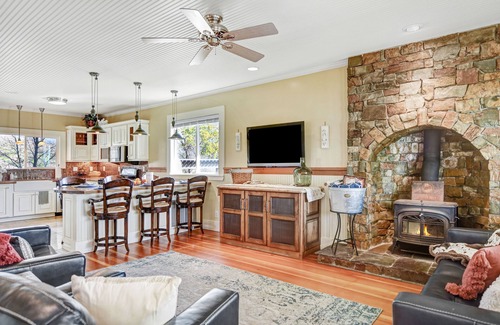 Plymouth Other | Rancho Victoria Vineyard Cottage