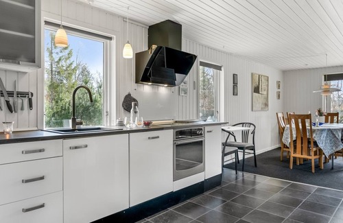 Hals House | "Randulf" - from the sea by Interhome