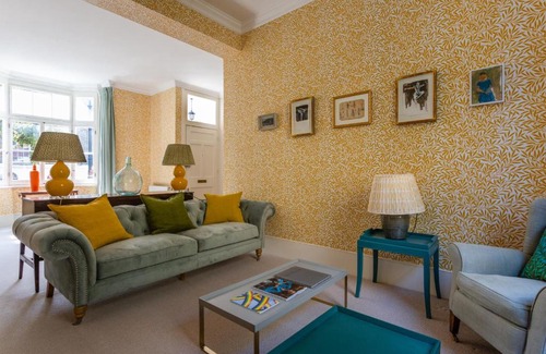 Churchill Apartment | Ranelagh Grove by onefinestay