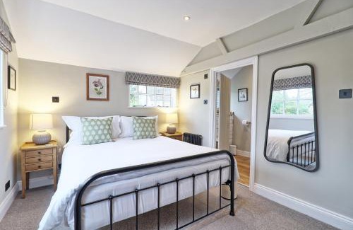 Coggeshall Hotel | Ranfield's Brasserie Hotel Rooms