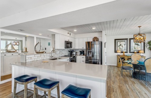 Pensacola Beach Condo | Rare 3 Bedroom Condo on the Sound | Breathtaking Views from this Completely Updated Beautiful Condo