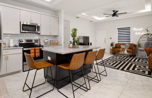 San Juan Apartment | RARE FIND- on the expressway apartment