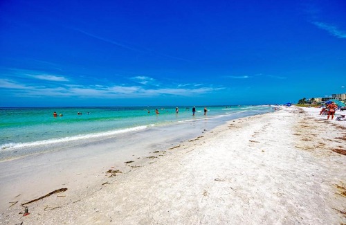 Siesta Key Village Apartment | Rare Gem In Siesta Key Village