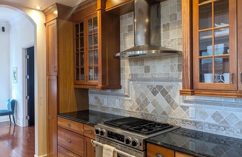 Central Business District Condo | Rare Last-Minute Stay - Spacious 3BR Penthouse + Private Parking