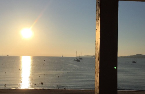 Port Grimaud Apartment | RARE On the beach - Exceptional view PORT GRIMAUD<>Apartment with air conditioning WIFI