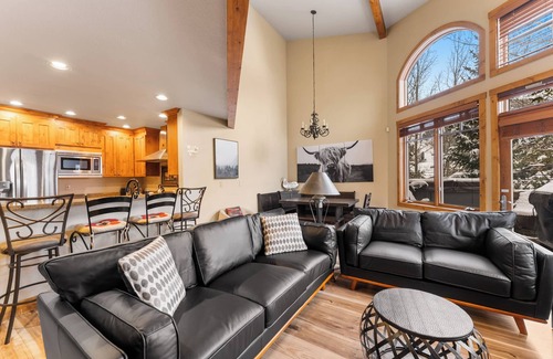 Keystone Villa | Rasor Court #20 by Summit County Mountain Retreats
