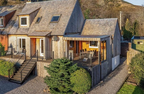 Ratagan Cottage | Ratagan Lodge is one of a kind and the rarest of finds.
