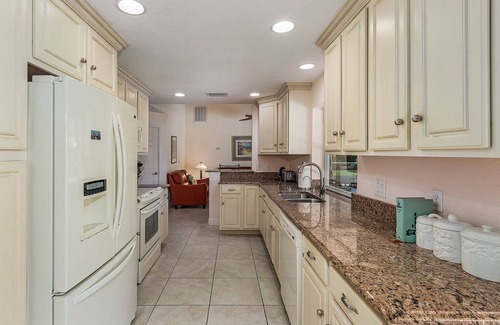 Pelican Villa | Rated 5 stars by guests, SW villa,3 Bdrm, 2 bths, HTD.Pool, WIFi, all inclusive