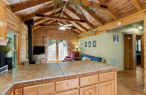 Wildwood House | Ravenwood Cabin