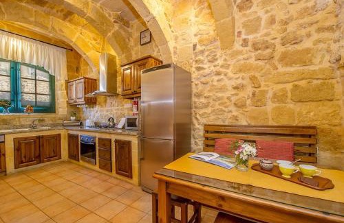 Kercem House | Razzett Tuta Holiday Home