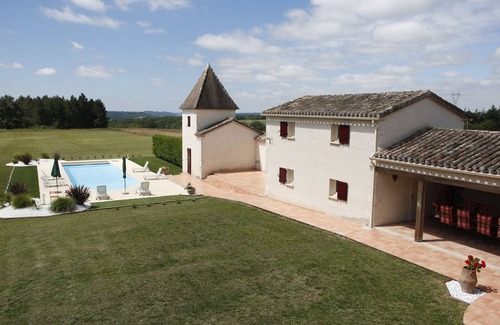 Roquecor Villa | Real estate complex comprising an elegant new stone property in the Quercin.n