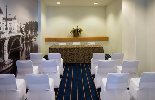 Nuevo Laredo Hotel | Real Inn Nuevo Laredo