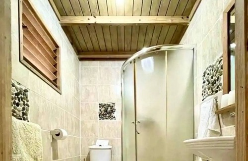 Oracabessa Cottage | Real Jamaica - Cabin right beside the sea- close to Ian Flemming airport