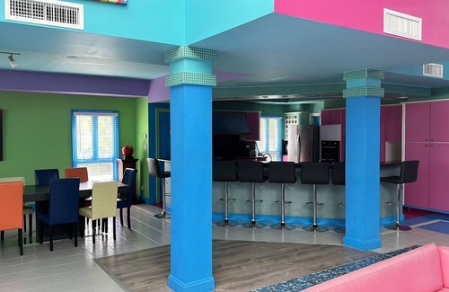 Key West House | Real World MTV House-18 to 22 guests, Not Just a House Your Own Private Resort