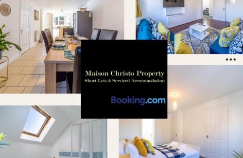 Sittingbourne Apartment | Reams Way 5Bedroom House Sleeps 13 in Kent with Wifi & Free Parking By Maison Christo Property Short Lets & Serviced Accommodation