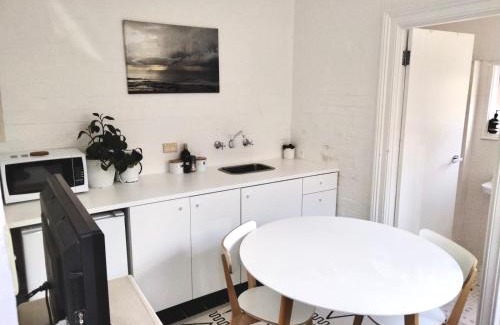 Surry Hills Apartment | Rear studio with open space