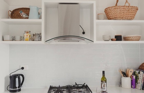 Port Fairy House | Reardon Retreat - A stones throw to the beach