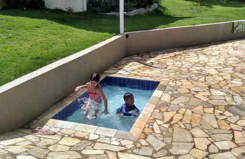 Angatuba House | Recanto/Cia. Attractive location for you and your family.