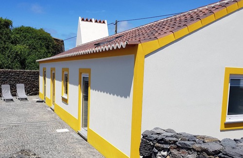 Angra do Heroismo House | Recanto das 5 T0 by PontaNegraAzores