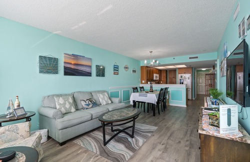Ocean Drive Condo | Recently Renovated Oceanfront Condo + Free Attraction Tickets!