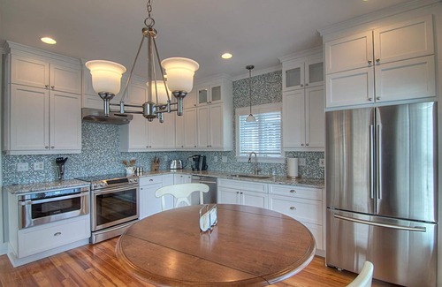 Wrightsville Beach House | Recently-renovated 6 BR Townhome Steps from the Beach