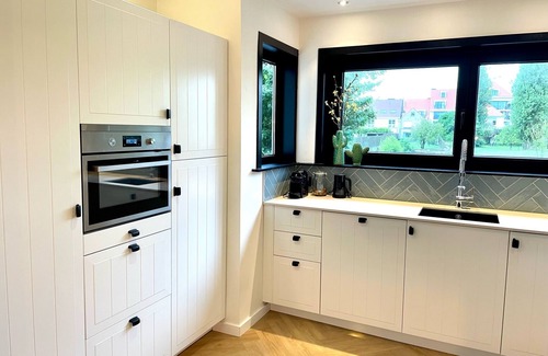 Knokke-Heist House | Recently renovated, stylish and spacious family home