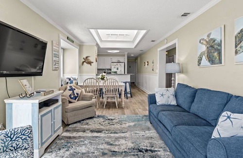 Myrtle Beach Condo | Recently Renovated, across the street from beach+FREE DAILY ACTIVITIES