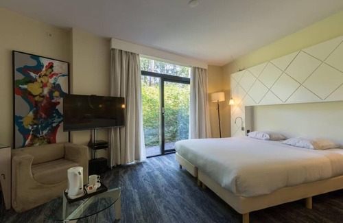 Leende Hotel | Recharge in Comfort! Indoor Pool, Just a Short Drive from Eindhoven!