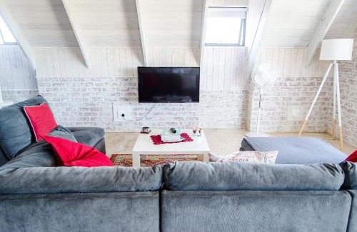 Langebaan Apartment | Red Bishop - Birds, Beach & Beauty