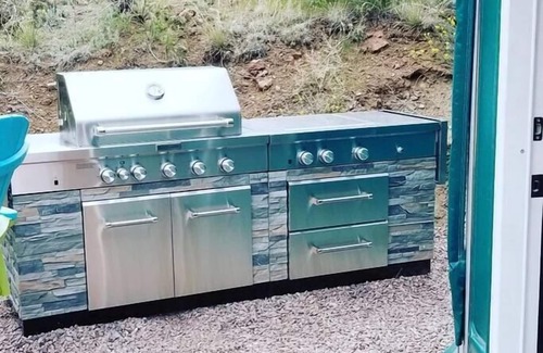 Canon City House | Red Canyon Summary: E