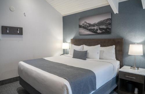 Banff Hotel | Red Carpet Inn