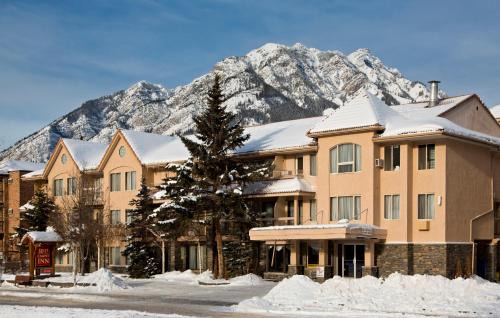 Banff Hotel | Red Carpet Inn