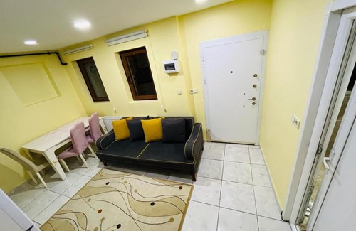 Taksim Apartment | Red Dublex Tiny house in Taksim