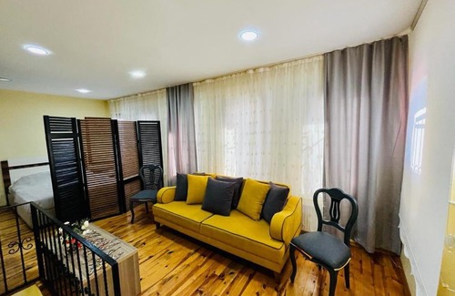 Taksim Apartment | Red Dublex Tiny house in Taksim