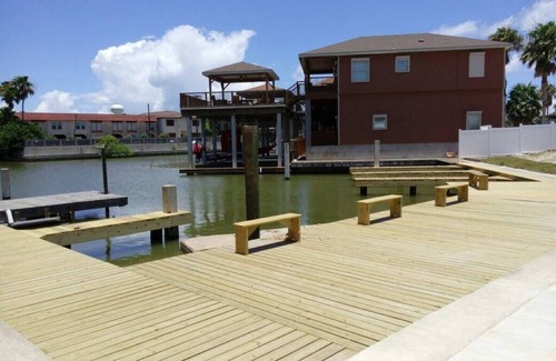 Port Mansfield Condo | Red Fish Condo B, with boat slips and pool.