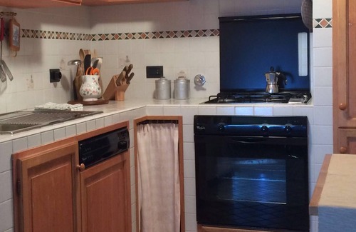Chiavari House | Red on Portofino